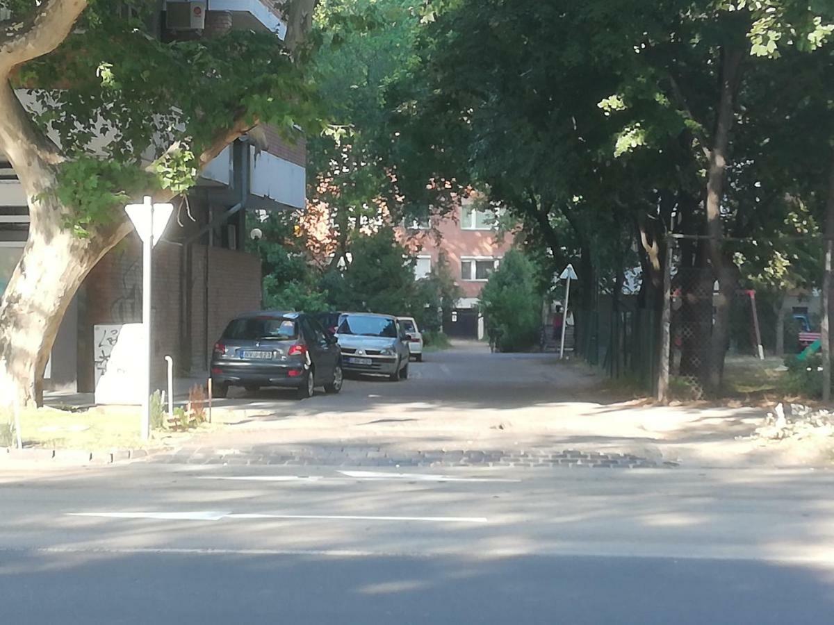 Ferienwohnung Kis Becsi Apartman Szegedin Exterior foto